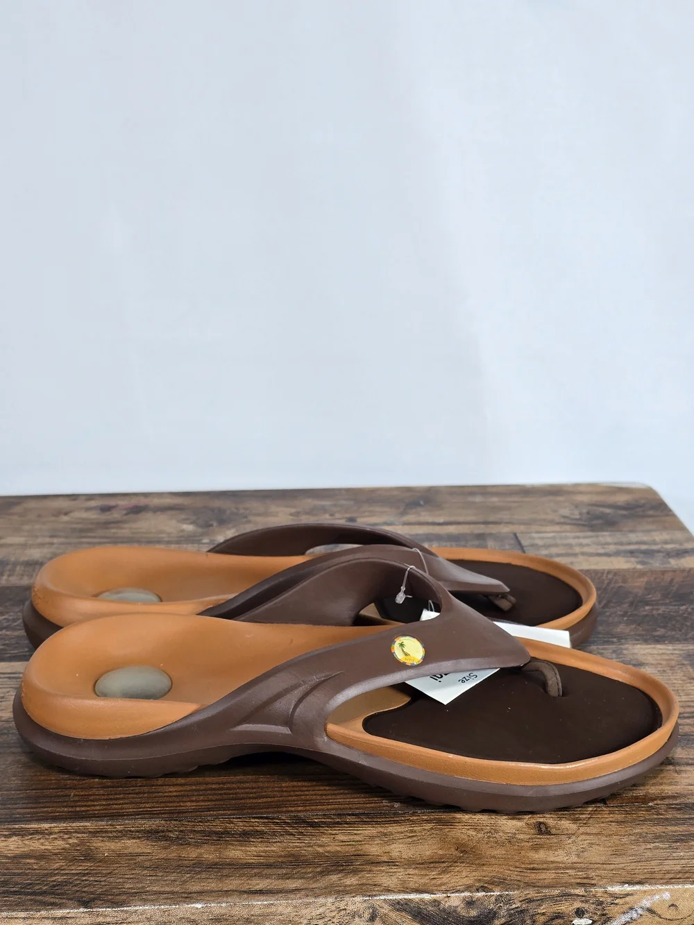 Men's Brown and Tan Comfort Flip Flops Size 9